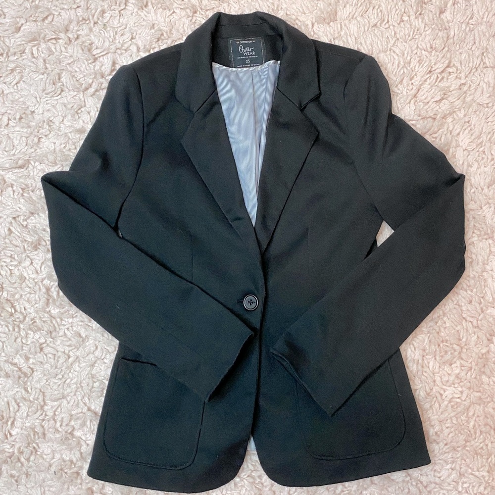 Women’s Black Blazer